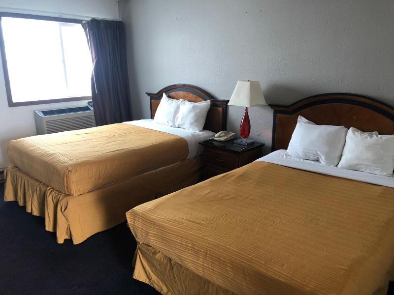 Quadruple Room - Disability Access image 4
