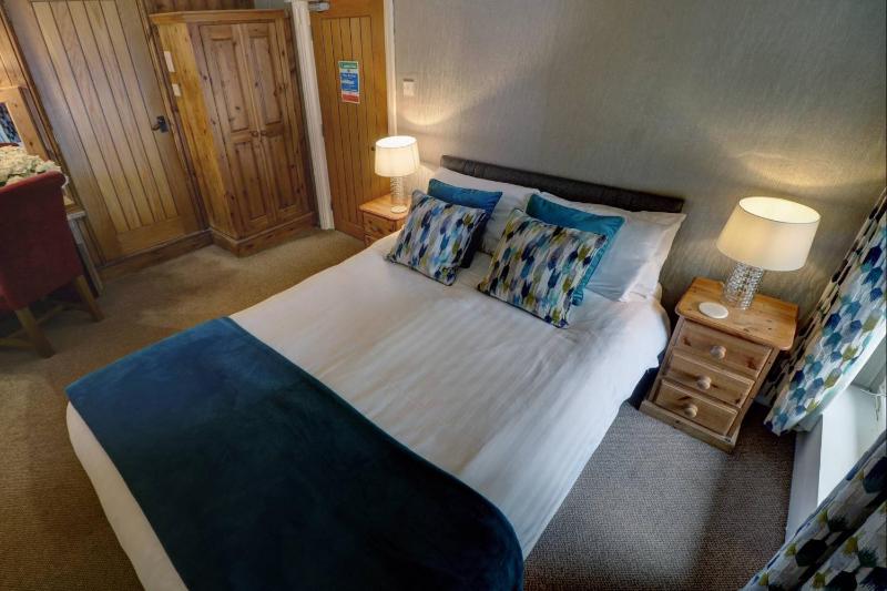 Standard Double Room image 2