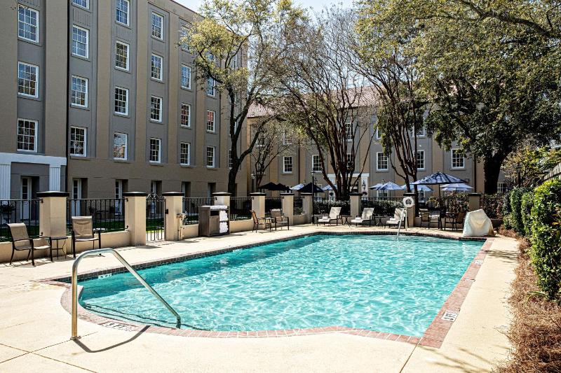 Hampton Inn Charleston-Historic District - image 4