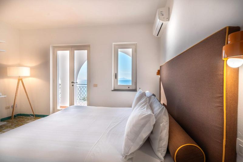 Villa Dafne Gulf Views Pool and Guest Services by Feeling Italy - image 11