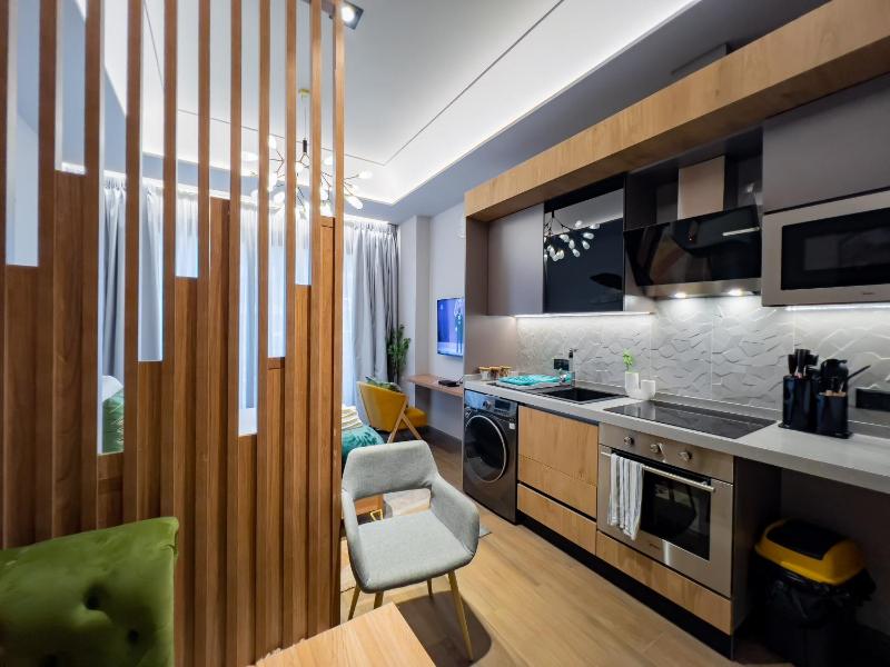 The Avery Studio at Diamond ITC - image 6