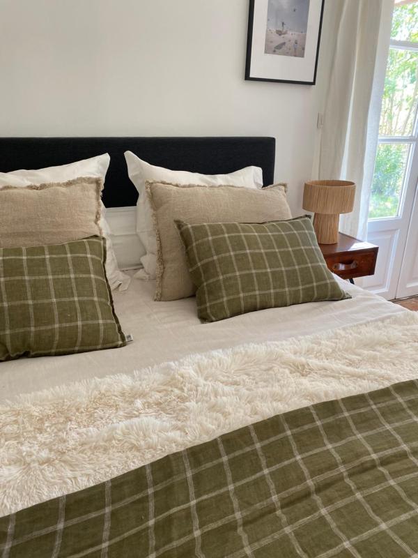 Standard King Room image 1