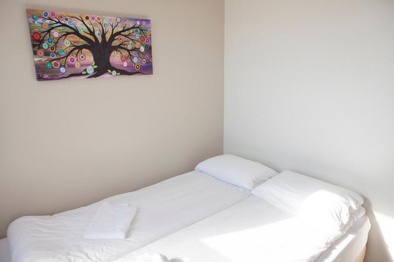 Small Double Room with Shared Bathroom image 2