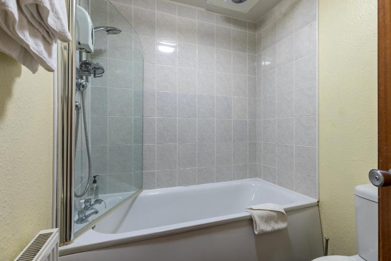 Standard Double Room image 2