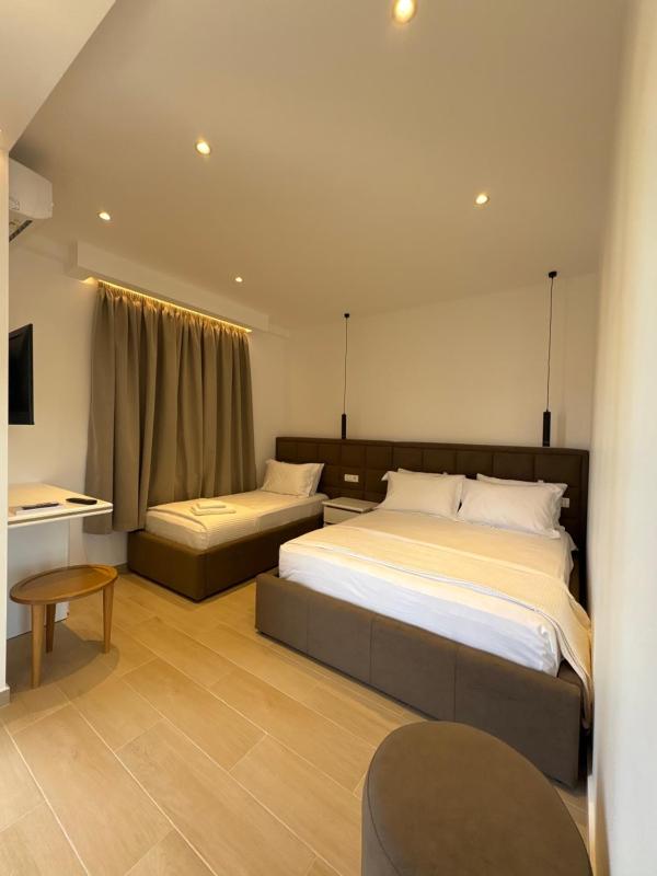 Xhonis Apartments - image 3