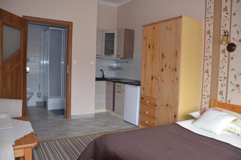 Double Room with Kitchenette image 3