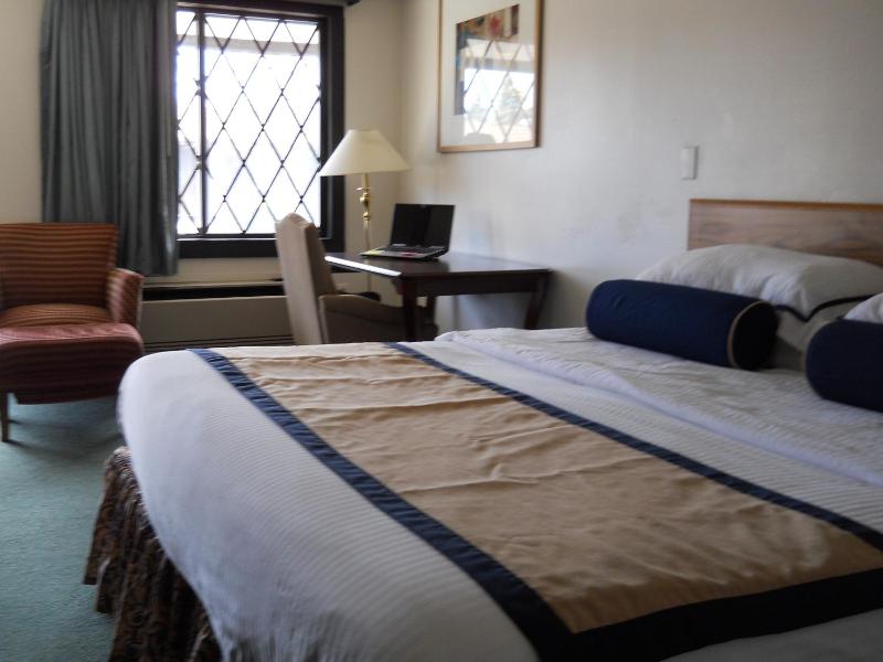 King Room image 2