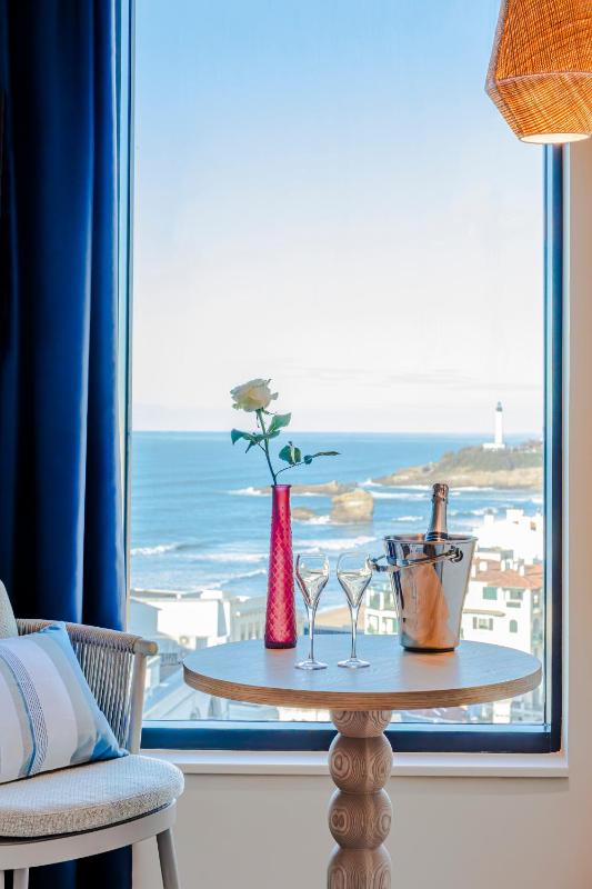 Privilege Double Room with Ocean View image 3