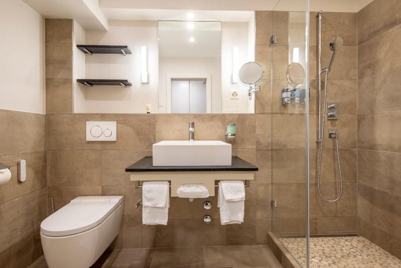 Standard Double Room - Garden View with A/C image 2