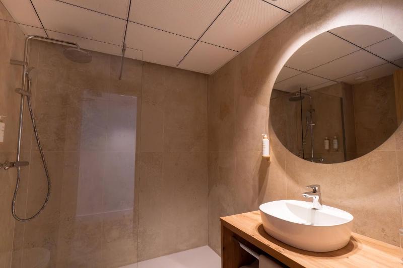 Triple Room image 2