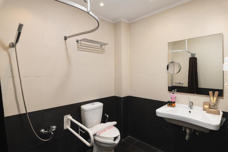 Superior Room – Disability Access image 4