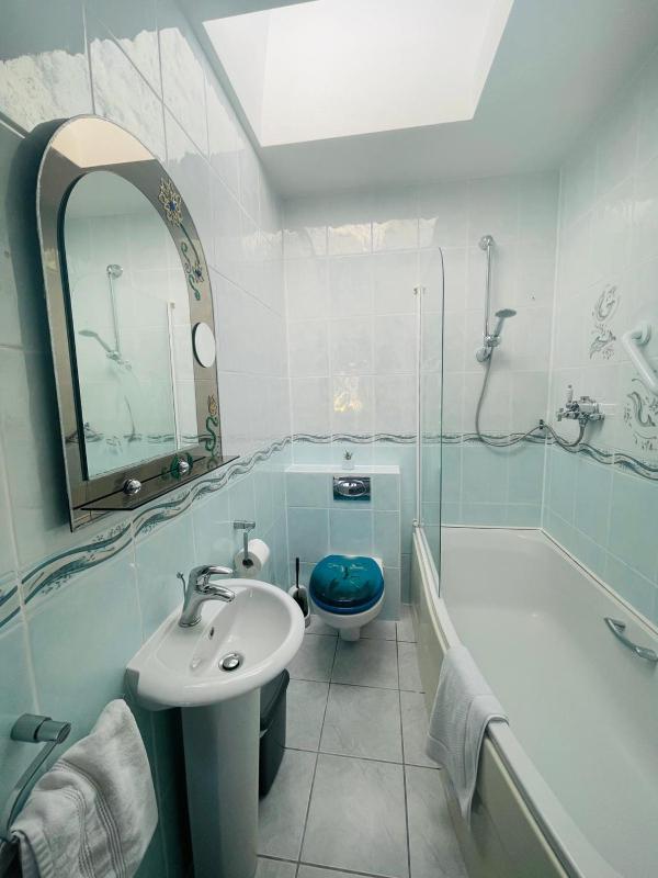 Classic Triple Room image 3