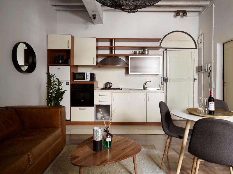 Standard Apartment image 2