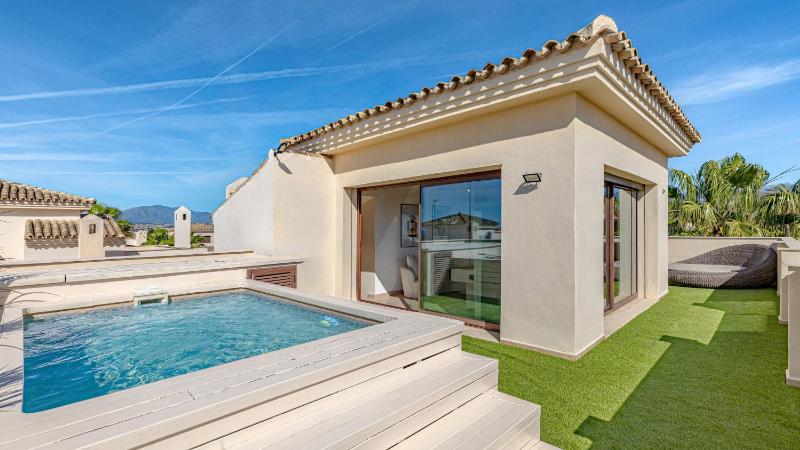 VACATION MARBELLA I Private HEATED Swimming pool Walking distance to Puerto Banus Security 24-7 BBQ Pool Table WiFi - image 15