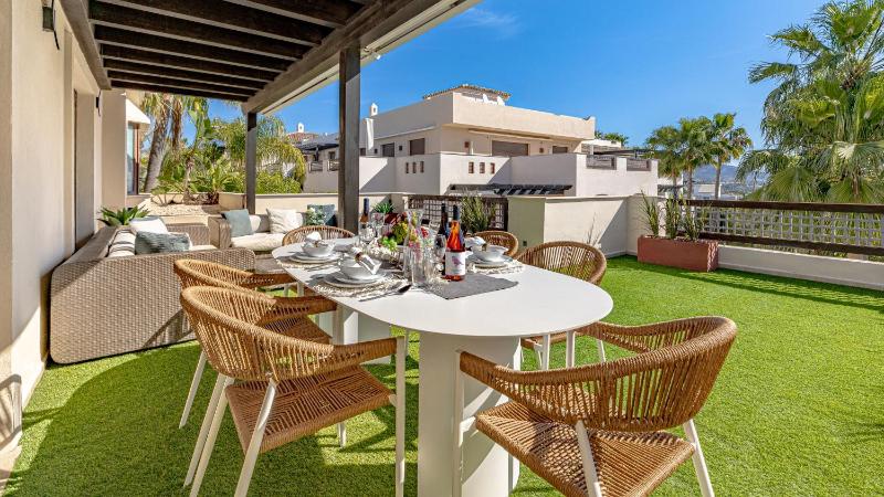 VACATION MARBELLA I Private HEATED Swimming pool Walking distance to Puerto Banus Security 24-7 BBQ Pool Table WiFi - image 34