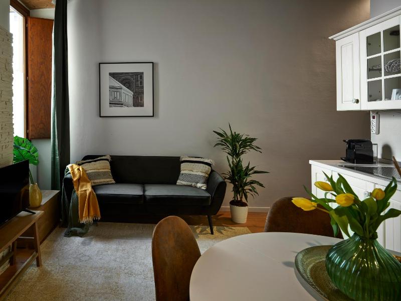 Superior Apartment image 2