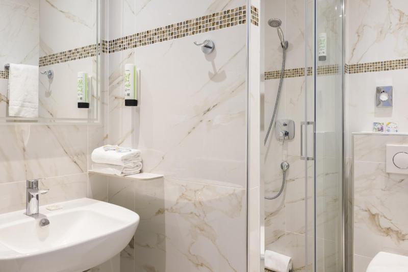 Superior Double Room image 2