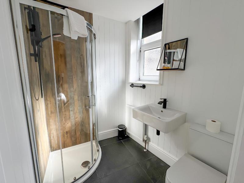 Deluxe Double Room image 1