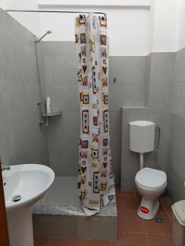 Tias Hostel - image 12