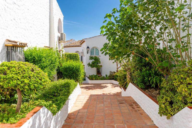 Tio Charles de June - Charming 2 bedroom apartment - image 18