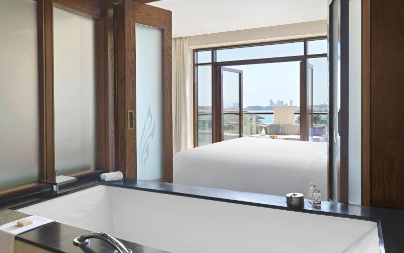 Luxury Room Sea View image 4
