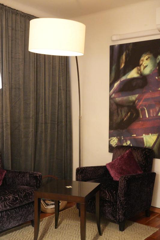 One-Bedroom Apartment image 1
