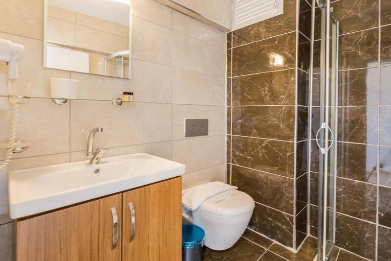 Superior Double or Twin Room image 2