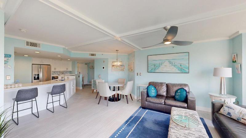 2415 Villamare - image 25