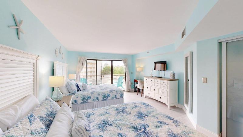 2415 Villamare - image 5