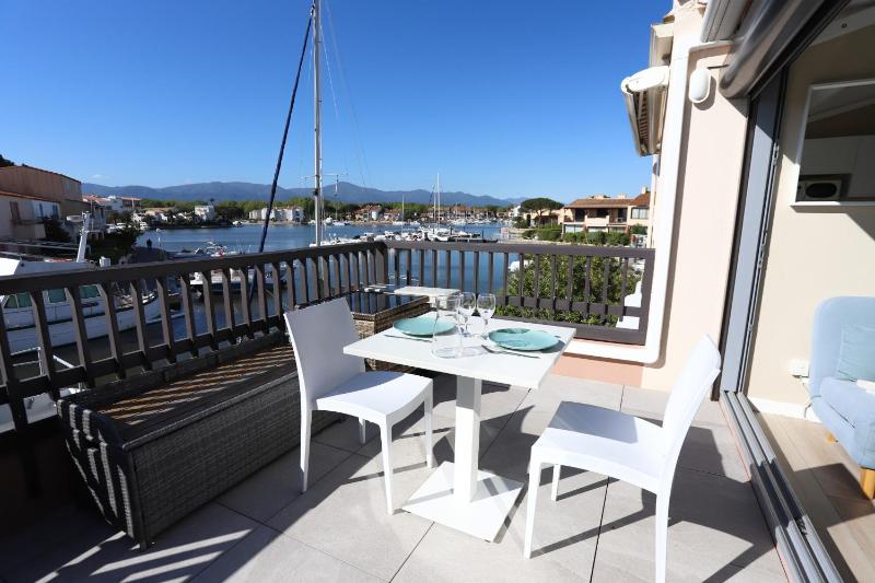 Spacieux Studio 3pers vue marina a St Cyprien - image 12