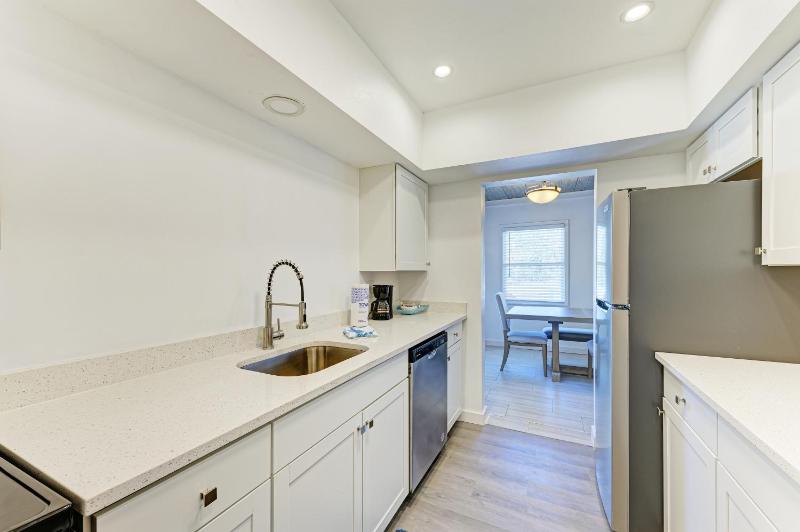 The Ringling Beach House - image 22