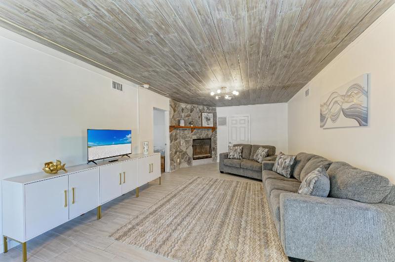 The Ringling Beach House - image 11