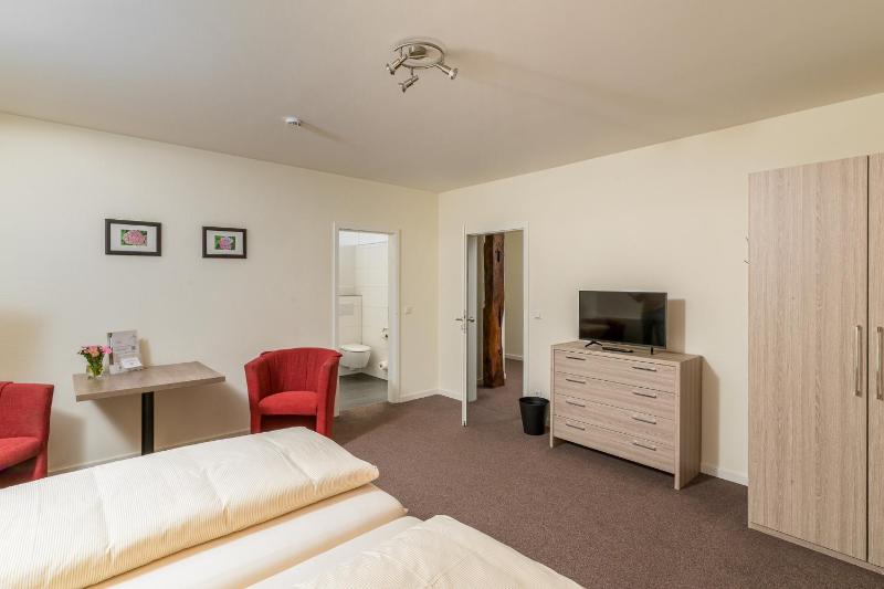 Deluxe Room image 4