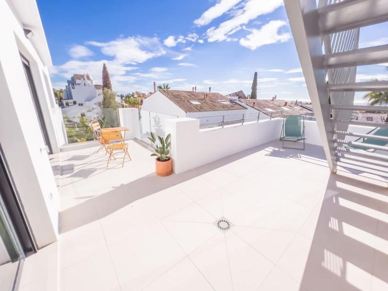 Pent-House on the Golden Mile - image 9