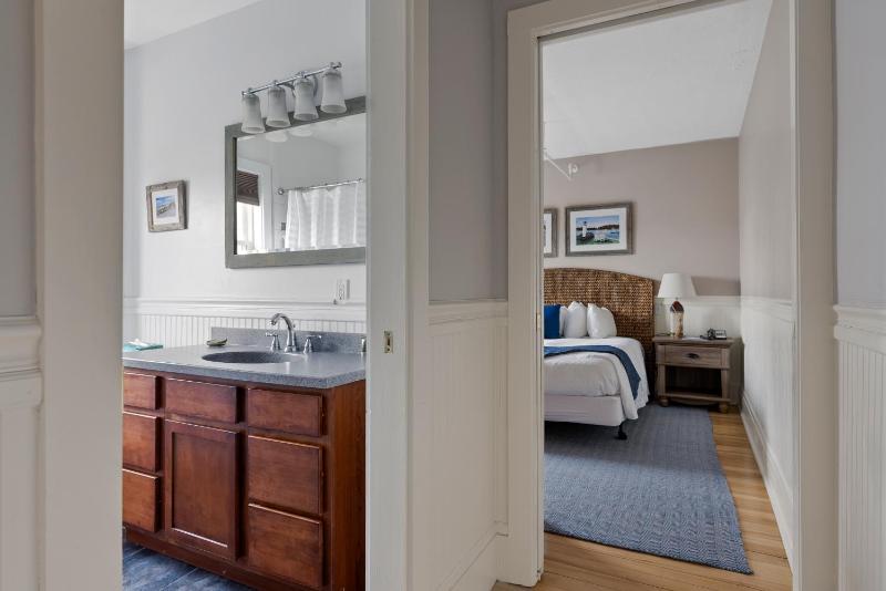 Carriage House King with Sleeper Sofa image 2