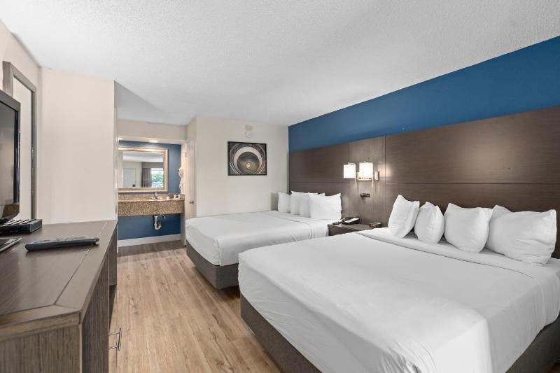 Suite with Two Queen Beds - Non-Smoking image 3