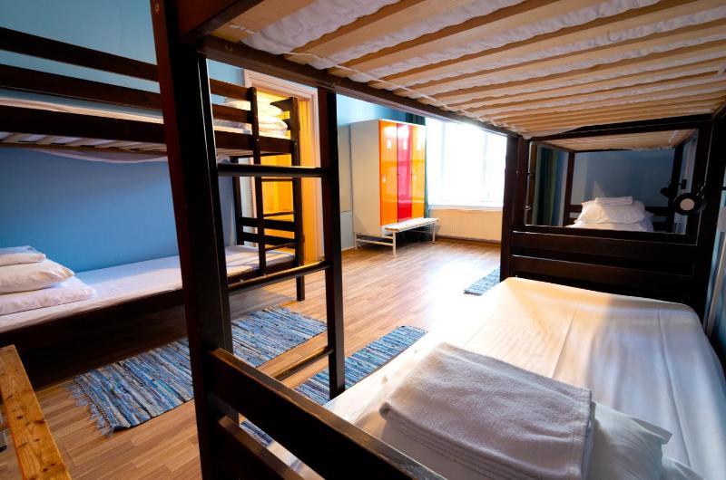 Single Bed in 6-Bed Dormitory Room image 3
