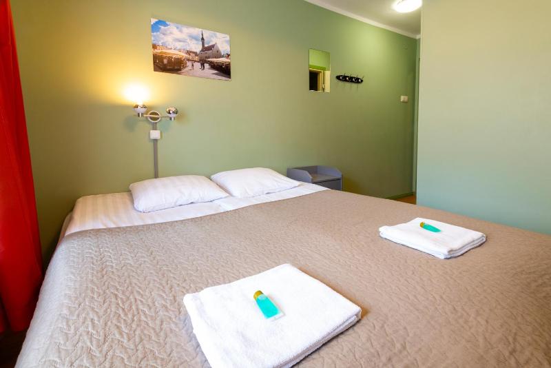 Double Room with Private Bathroom image 1
