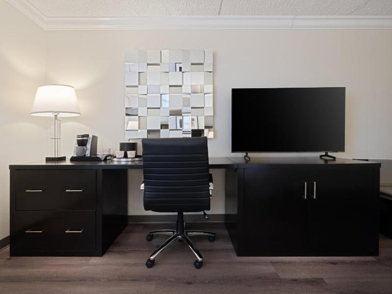 Standard Room image 3