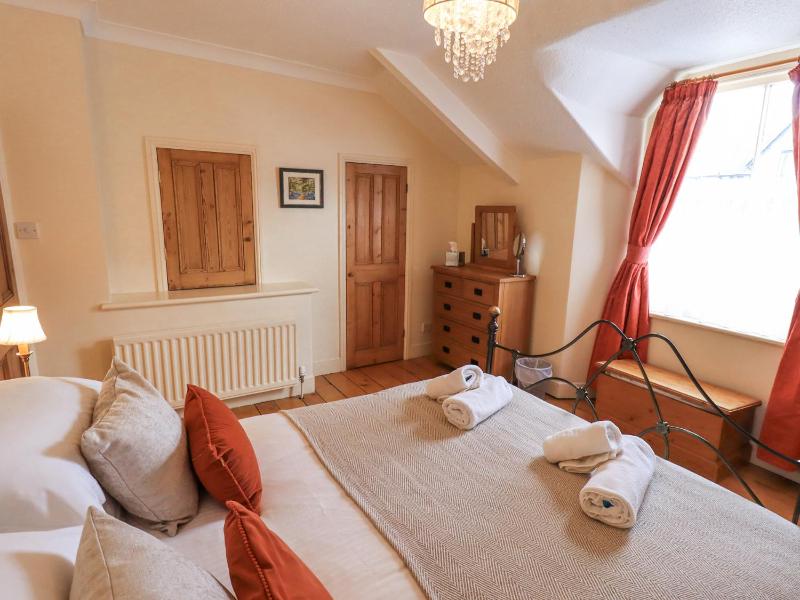 Primrose Cottage - image 4