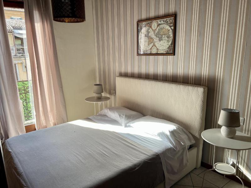 One-Bedroom Apartment with Balcony image 1