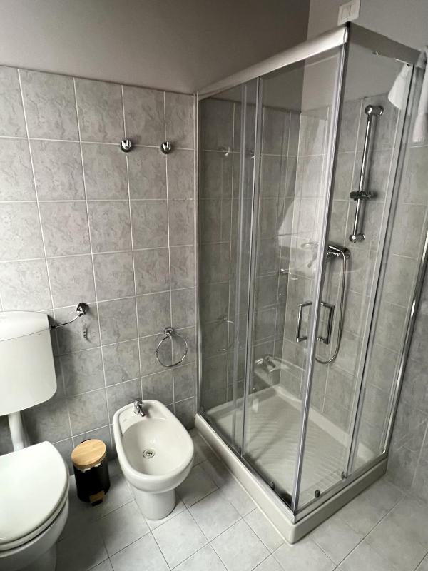 One-Bedroom Apartment with Balcony image 4