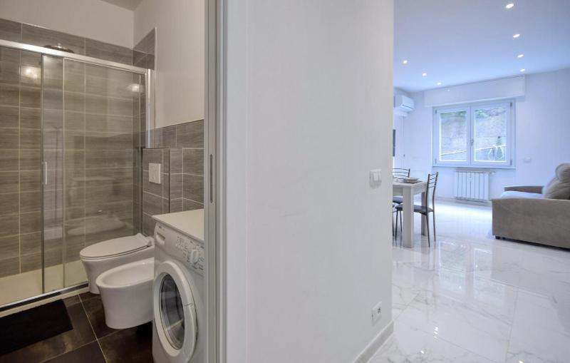 1 Bedroom Beautiful Apartment In Rapallo - image 5