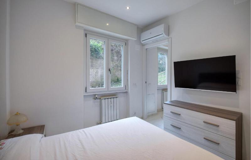 1 Bedroom Beautiful Apartment In Rapallo - image 11