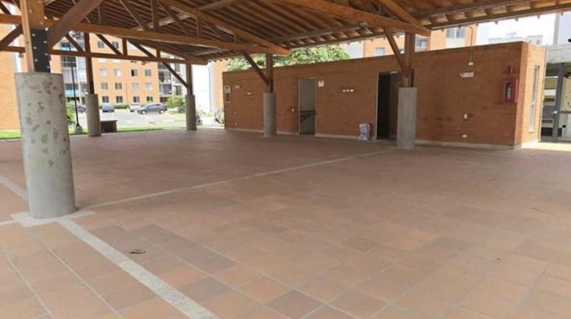 Apartamento 3 hab con parqueadero - Primer piso con piscina ideal estancias largas y clínicas - image 12