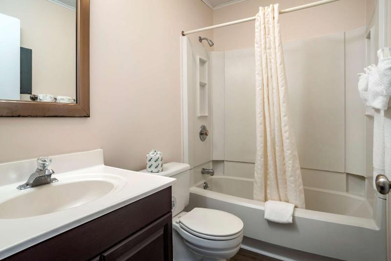 Two-Bedroom Suite - Non-Smoking image 2