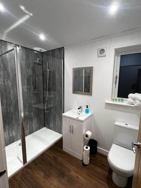 Two-Bedroom Chalet image 2