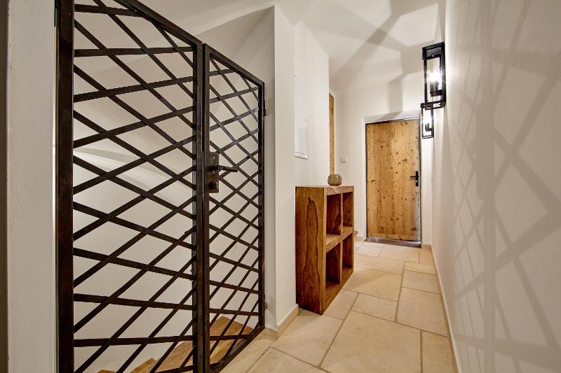 Apartment with Terrace image 3