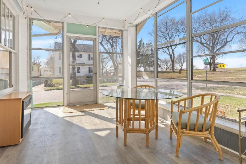 Three-Bedroom House image 2