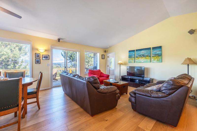 Two-Bedroom House image 1